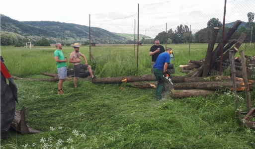 Stavanie Vatry a Mája v obci 2018 