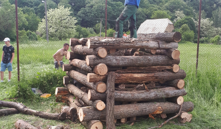 Stavanie Vatry a Mája v obci 2018